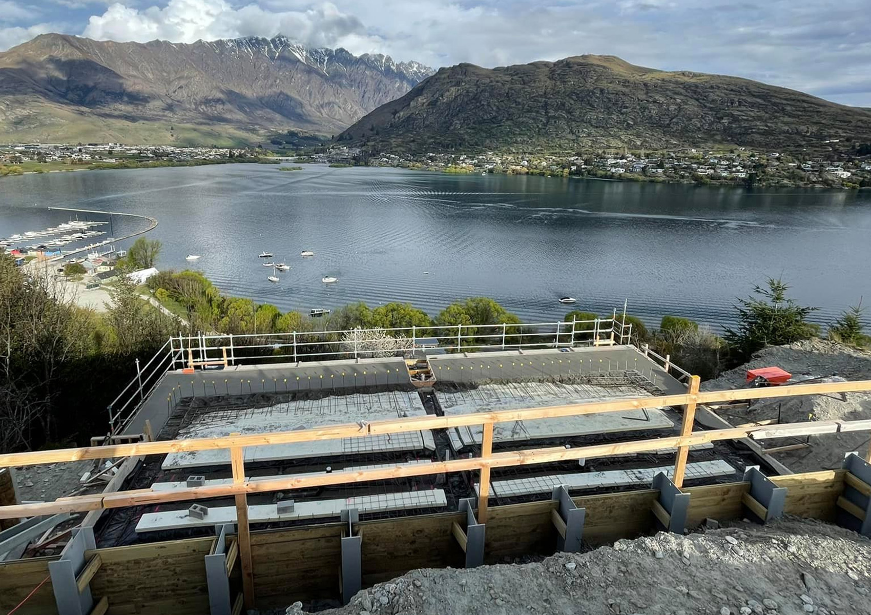 SnowyPlaceApartments_0003_Snowy Pl