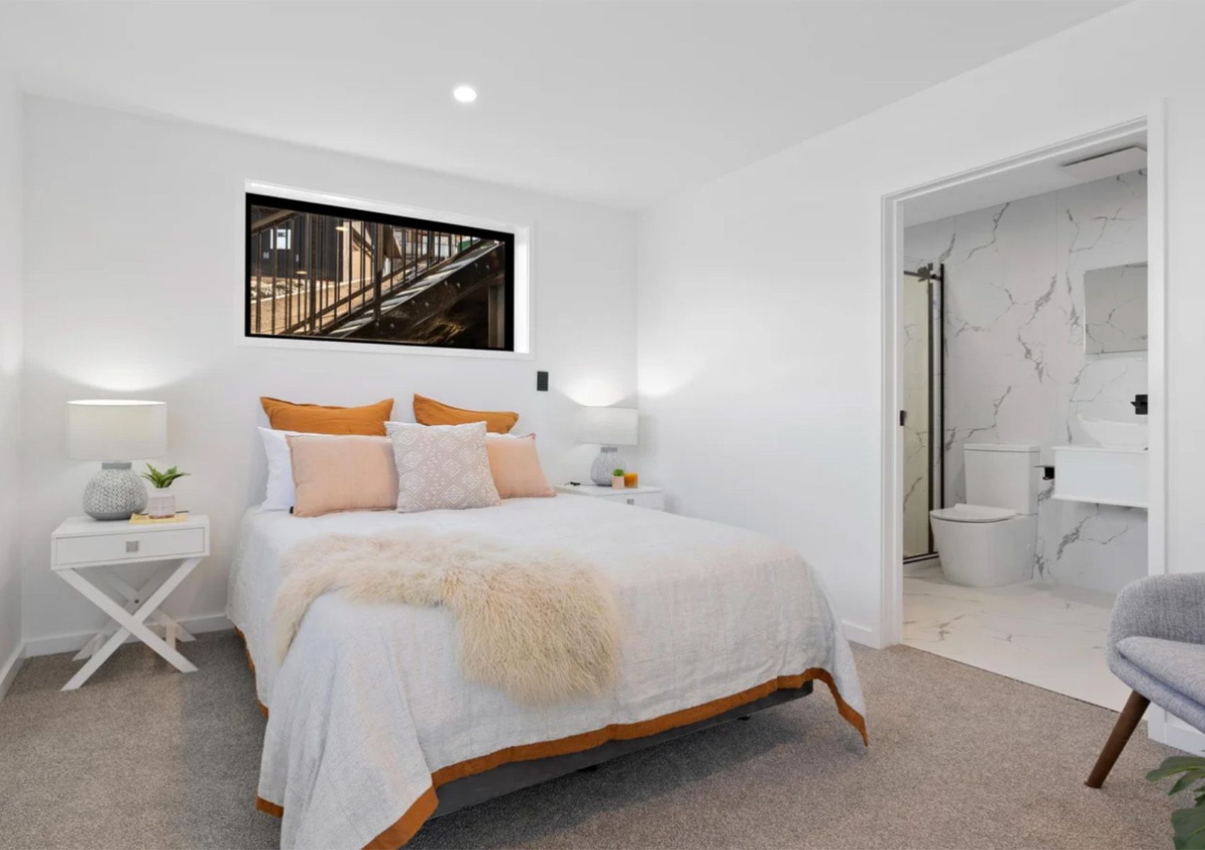 SnowyPlaceApartments_0012_FLAT BDRM