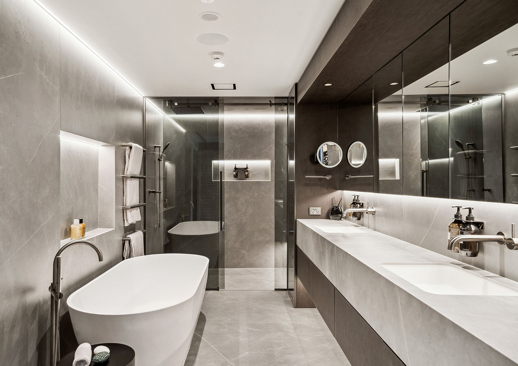 HoweConstruction_PenthouseSuite_6